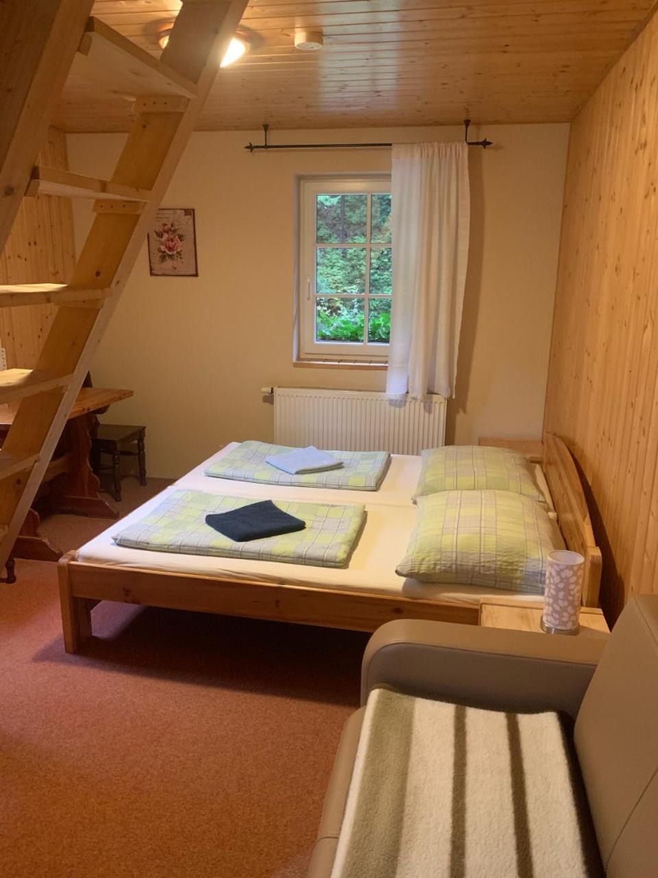 Kamenny Mlyn Hotel Strážné Buitenkant foto